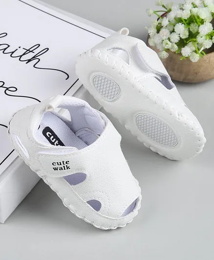 Cute Walk by Babyhug Sandals Style Booties - White