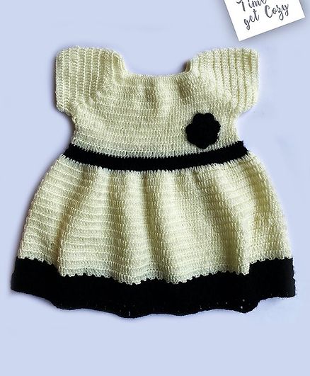 Knitting by Love Short Sleeves Dual Shade Woolen Dress - Off White & Black