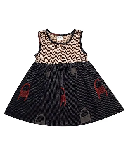 Snowflakes Sleeveless Zig Zag Pattern Print Dress - Black