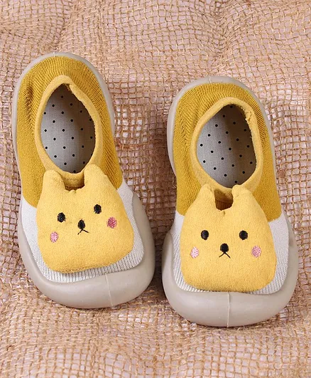 Hoppipola Animal Patch Sock Shoes - Yellow