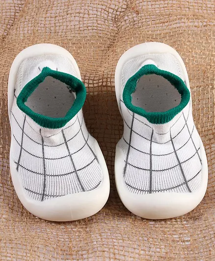 Hoppipola Checked Sock Shoes - White