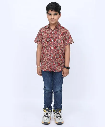 Tahanis Half Sleeves Ajrak Printed Shirt - Maroon