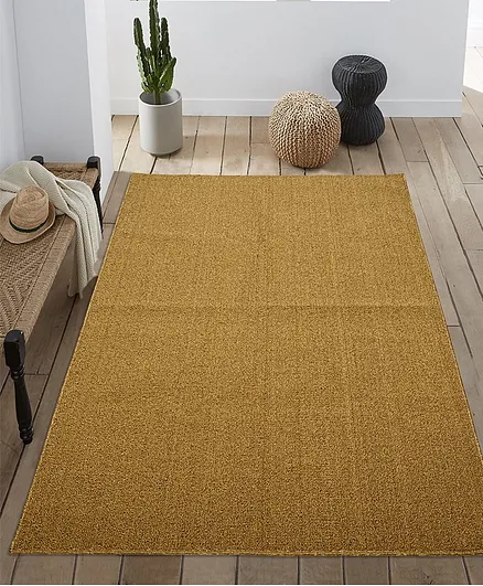 Saral Home Polypropylene Carpet - Golden