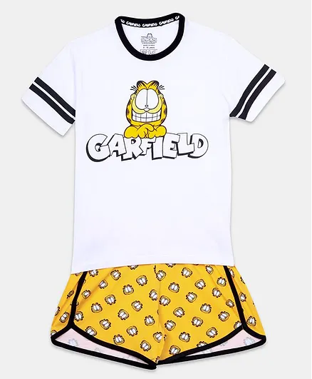 Nap Chief Half Sleeves Garfield Print Tee With Shorts - White