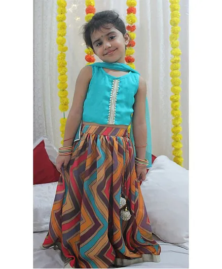 Chopuco Sleevleess Choli With Chevron Lehenga & Dupatta - Multi Color
