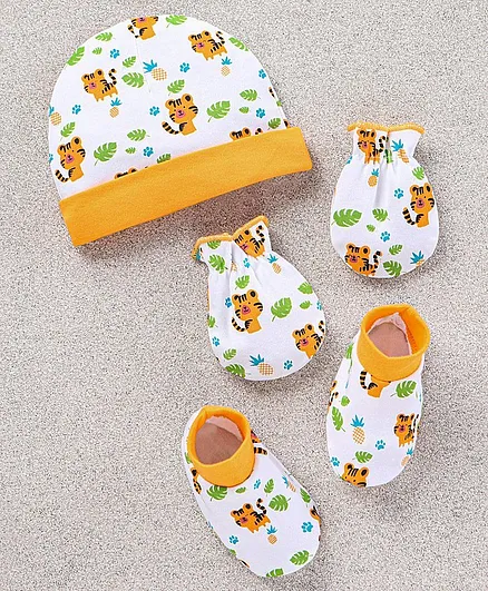 Babyhug 100% Cotton Cap Mitten & Booties Set Tiger Print Yellow - Diameter 10 cm