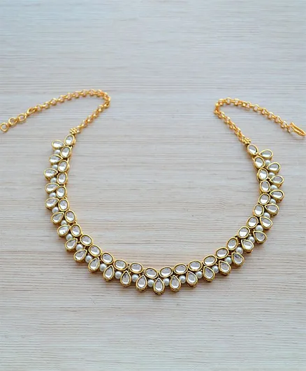 Pretty Ponytails Classic Kundan And Pearl Short Choker Necklace - Gold