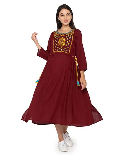 MomToBe Three Fourth Sleeves Floral Foil Print Maternity Dress - Maroon