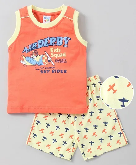Tango Sleeveless T-Shirt And Bottomwear Text Print - Orange