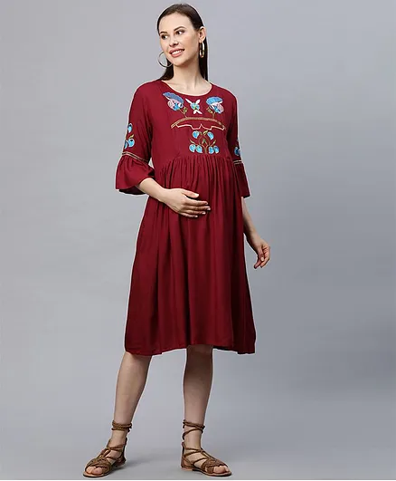 MomToBe Three Fourth Sleeves Pleated Maternity & Feeding Dress - Maroon