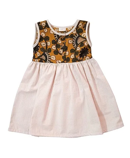 Snowflakes Sleeveless Printed Dress - White Mustard