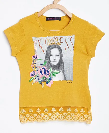 Ziama Short Sleeves Barbie Print Lace Hem Top - Yellow