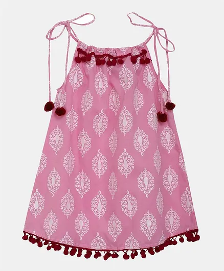 BownBee Sleeveless Motif Print Top - Pink