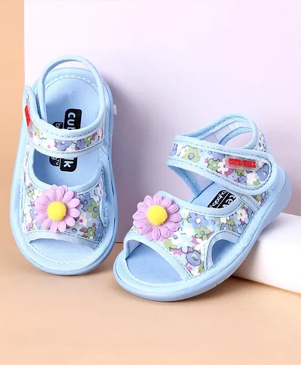 Cute Walk by Babyhug Sandals Floral Appliques - Blue
