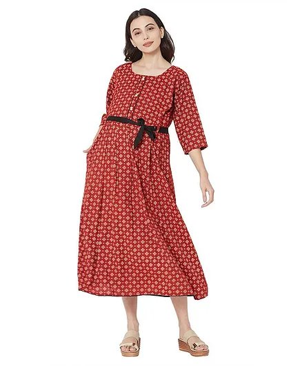 MOM'S BEE Three Fourth Sleeves Block Print Maternity Dress - Maroon