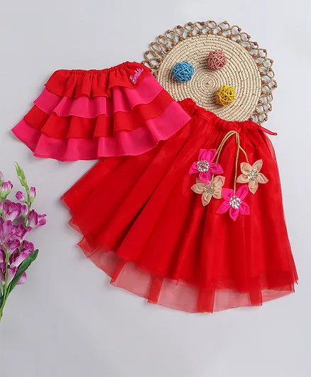 Barbie by Many Frocks & Sleeveless Solid Colour Layered Off Shoulder Top With Skirt - Red