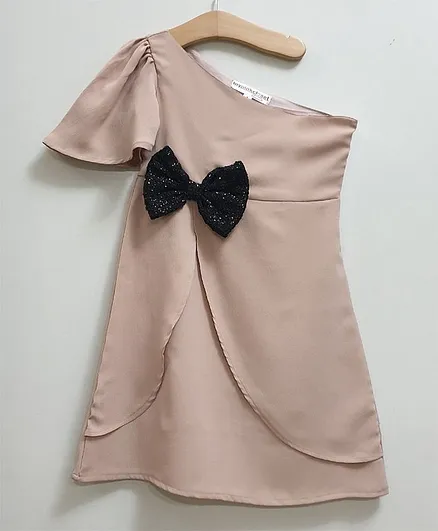 My Pink Closet Half Sleeves One Shoulder Solid Dress - Pink