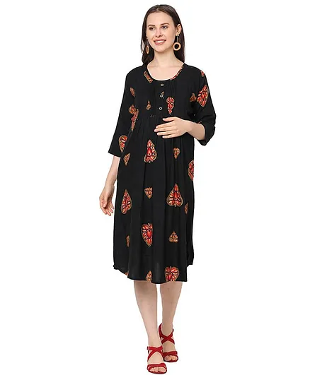 MOM'S BEE Three Fourth Sleeves Printed Maternity Dress - Black