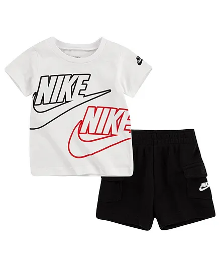 Nike Half Sleeves Logo Print Tee & Shorts - Black