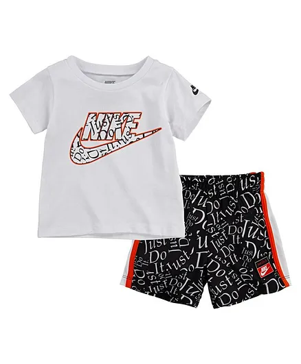 Nike Half Sleeves Logo Print Tee & Shorts - Black