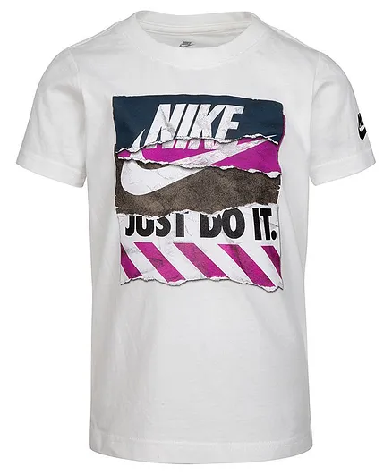 Nike Half Sleeves Logo Print Tee - White