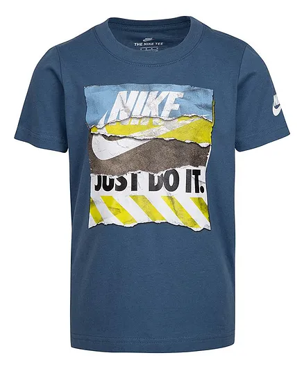 Nike Half Sleeves Logo Print Tee - Blue
