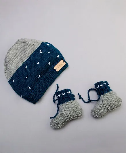 The Original Knit Handmade Cap & Booties - Grey & Navy Blue