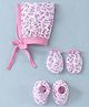 Child World Interlock Cap, Mitten & Booties Vehicle Print Pink - Diameter 9 cm