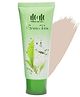 M & M Green Tea Foundation - 60 ml