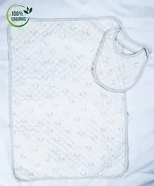 COCOON ORGANICS 100% Organic Cotton Premium Soft Bunny Print Blanket With Bib - White