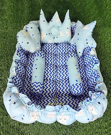 Motherhood Rectangular Tub With 5 Pillows Star And Pattern Print - Blue