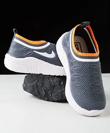 Chiu Solid Running Shoes - Grey