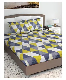 Divine Casa Geometric Blend Cotton King Bedsheet with 2 Pillow Covers - Grey & Yellow