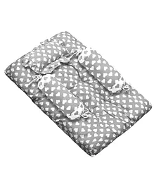VParents Rosy Baby 4 Piece Cotton Bedding Set With Pillow And Bolsters Heart Print - Grey White