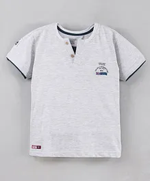 Niomoda Half Sleeves T-Shirt With Front Closure Printed - White