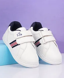 Babyoye Casual Shoes with Velcro Closure Stripes Pattern - White