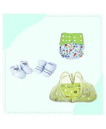 Baby Moo Mattress Set With Socks And Diaper ( Colour May Vary)