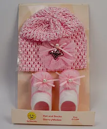 Tahanis Gift Set Of Newborn Cap And A Pair Of Socks - Pink