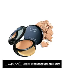 Lakme Absolute White Intense Wet & Dry Compact Golden Medium 03 - 9 gm