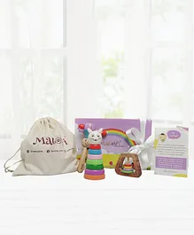 Matoyi Gift Box for New Born / Infants with 3 toys