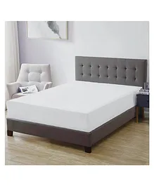 Trance Home Linen Premium 220 GSM Mattress Protector for King Size Bed Waterproof Bed Protector  78 x 72 Inch - White
