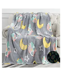 HAPPY HUES Glow in The Dark Blanket Owl Design Grey