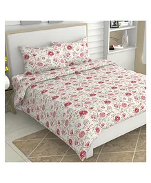 Haus & Kinder 100% Cotton Modern Heritage Bedsheet with 2 Pillow covers -Red