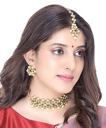 Yellow Chimes Kundan Studded Pearl Beaded Choker With Earrings And Maang Teeka - Golden