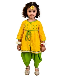 CHAKORI Sankranti Pongal Mehendi Ceremony Theme Three Fourth Sleeves Leaf Motif Embroidered & Gota Lace Embellished A Line Kurta With Dhoti - Green & Yellow