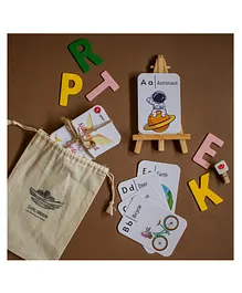 EarlyBuds Nature Based ABC Flashcards 32 Cards - Multicolour