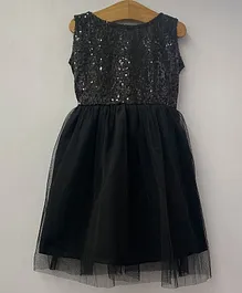 My Pink Closet Sleeveless Sequins Embellished Back Bow Detail Party Dress - Black