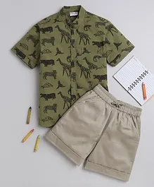 BAATCHEET Half Sleeves Animals Print Shirt And Shorts Set - Green