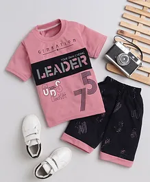 Fourfolds Half Sleeves Leader Chest Printed Tee With Scribbled Shorts - Pink