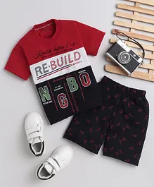 Fourfolds Half Sleeves Re Build Chest Printed Colour Blocked Tee With Geometric Designed Shorts - Red